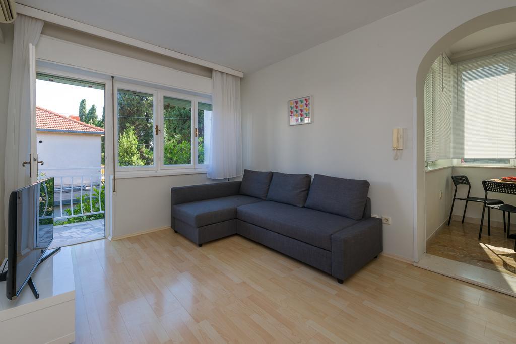 Garden Apartment Kaštela Rum bild