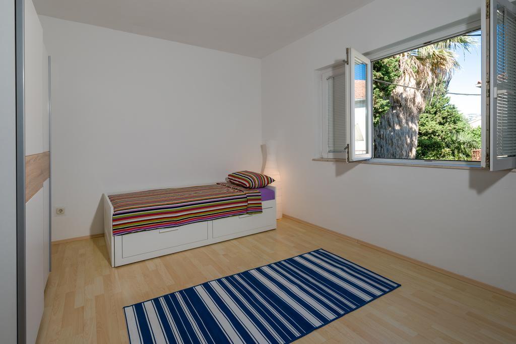 Garden Apartment Kaštela Rum bild